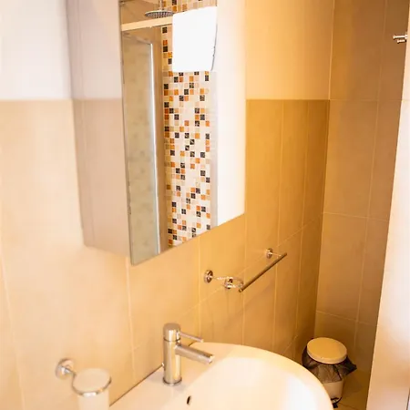 San Luigi - Residenza Gemelli 4* Roma
