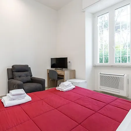 San Luigi - Residenza Gemelli 4* Roma
