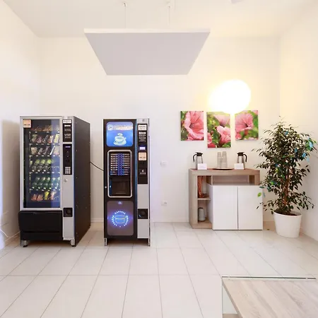 Konukevi San Luigi - Residenza Gemelli Roma